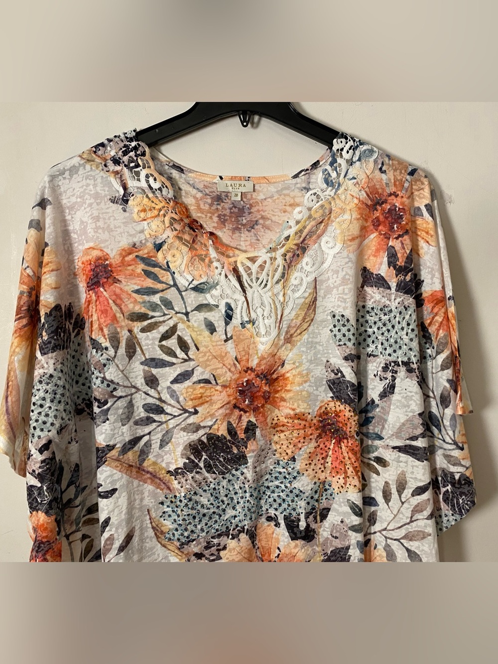 Floral Lace-Trim Women's cape like Top in Orange and Cream with stones - Picture 4 of 7